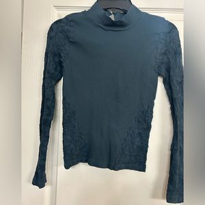 Mocks neck trendy lace top